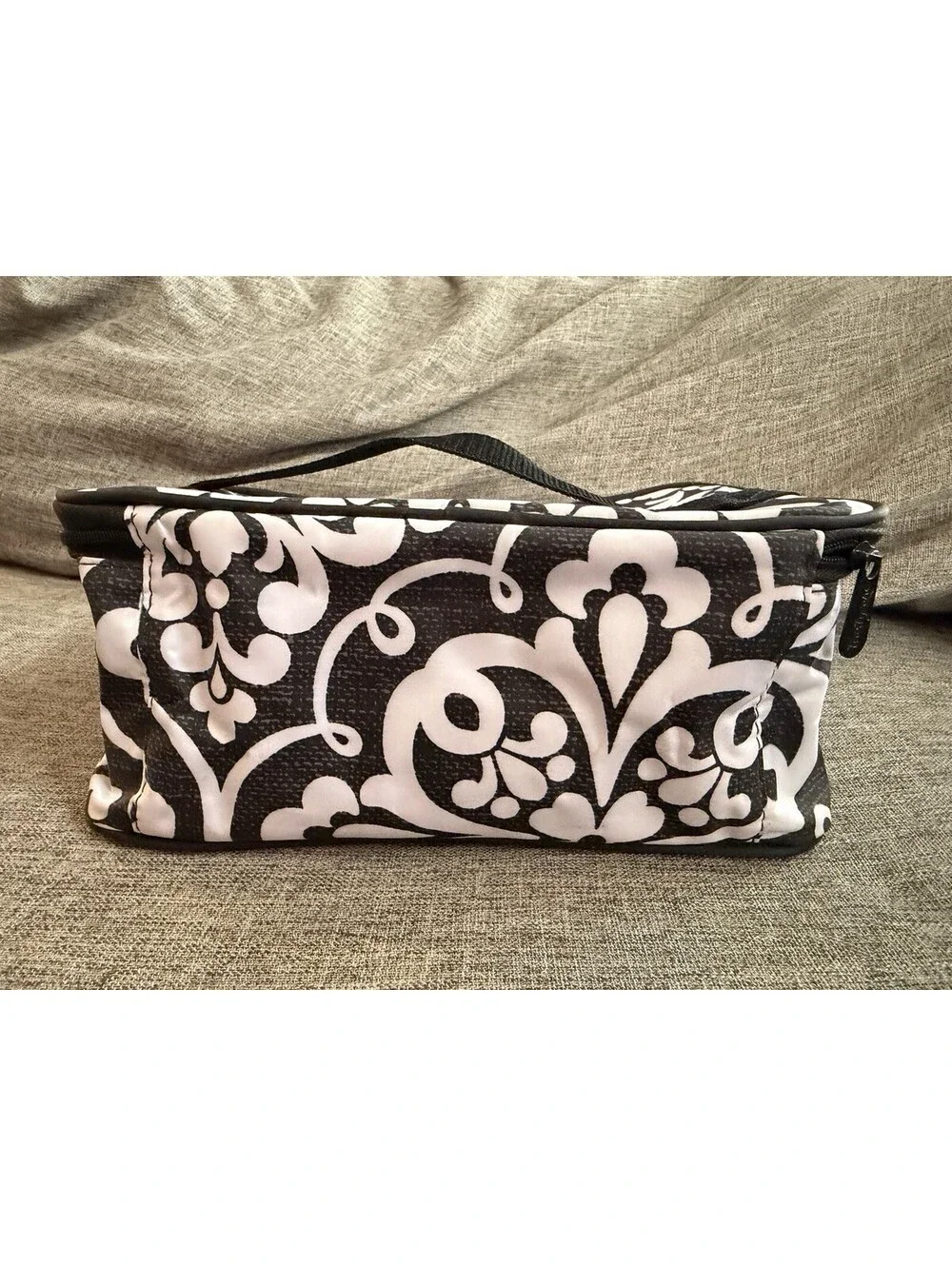Thirty One Glamour Case In Black Parisian Pop Cosmetics Travel Plastic Lined